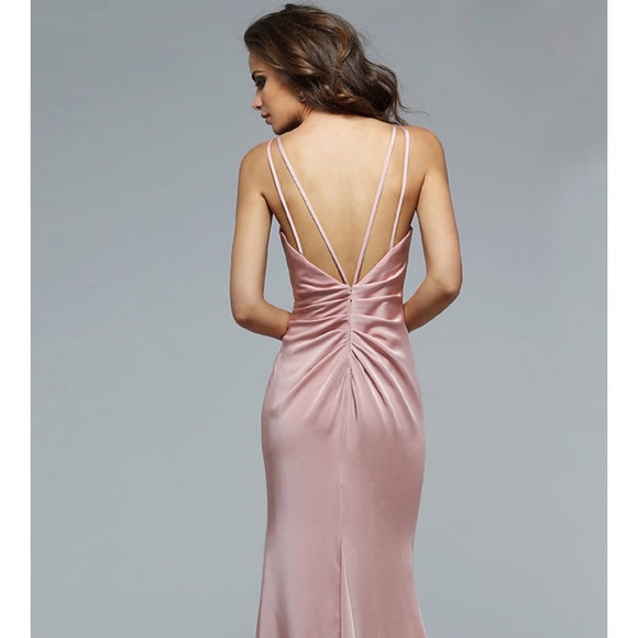 Faviana V-Neck Ruched Open-Back Floor Length Dress - Picture 5 of 11